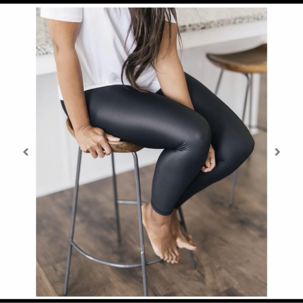 Zyia Active Black Metallic Leggings